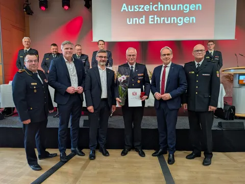 Gruppenbild mit dem ausgezeichneten Präsidenten Karsten Utterodt